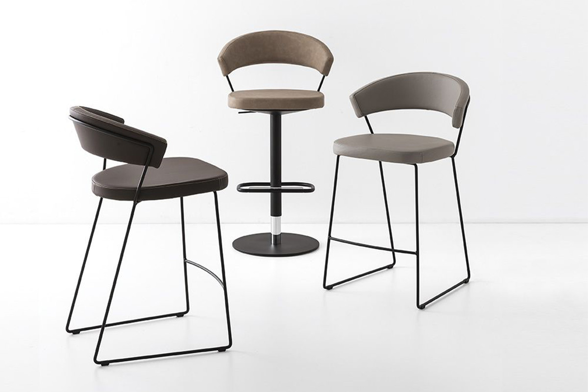 PAPAZOIS domus inclusive | Ιωάννινα | CONNUBIA – ΣΚΑΜΠΟ BAR NEW YORK SWIVEL | CB1088 | CONNUBIA